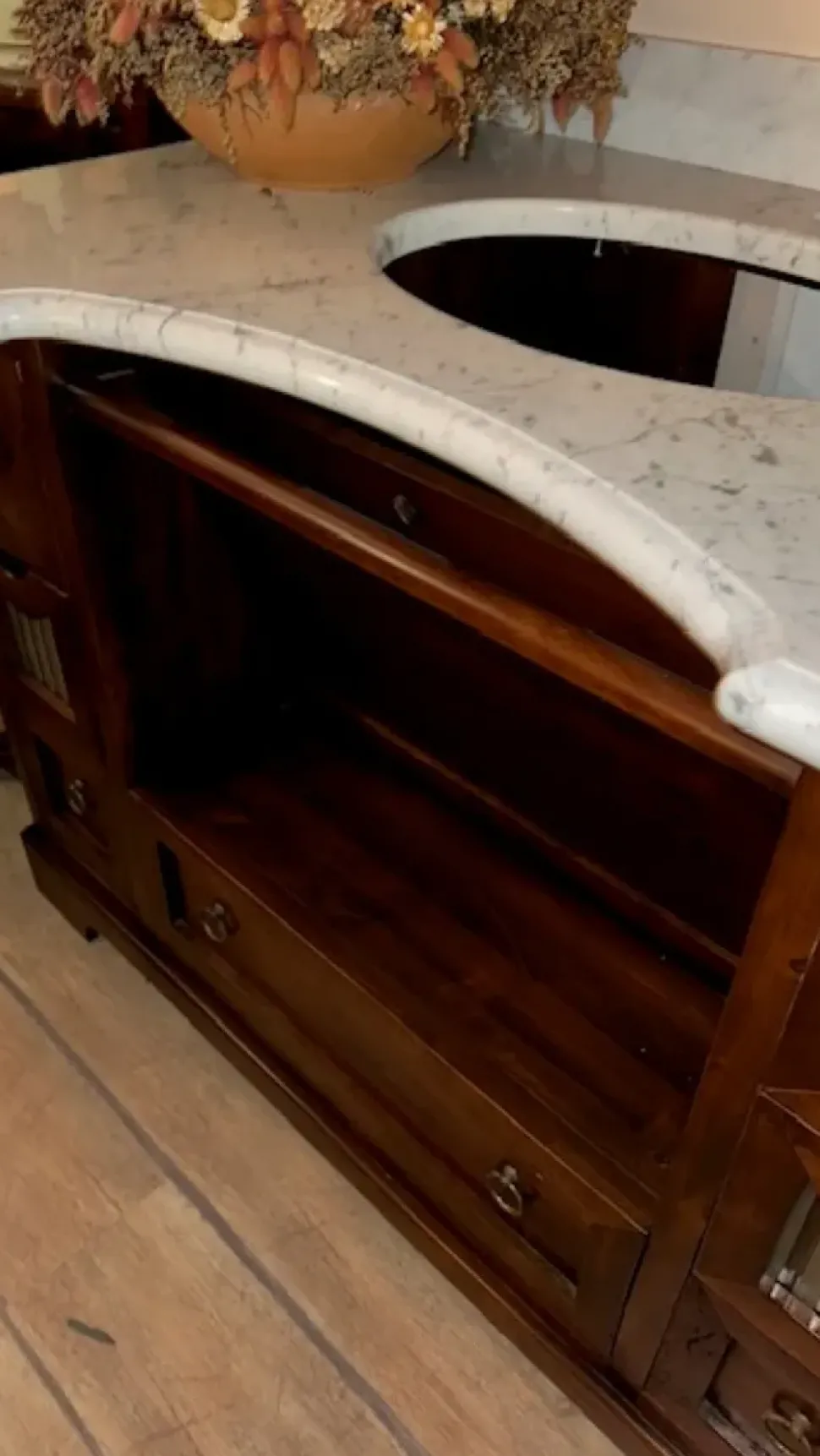 Arredamento bagno: mobile Artigianale Dolfi in Offerta Outlet