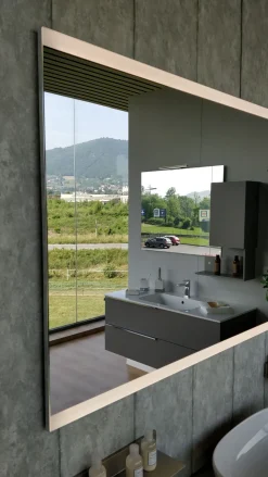 Arredamento bagno: mobile Idealbagni Monolith con forte sconto