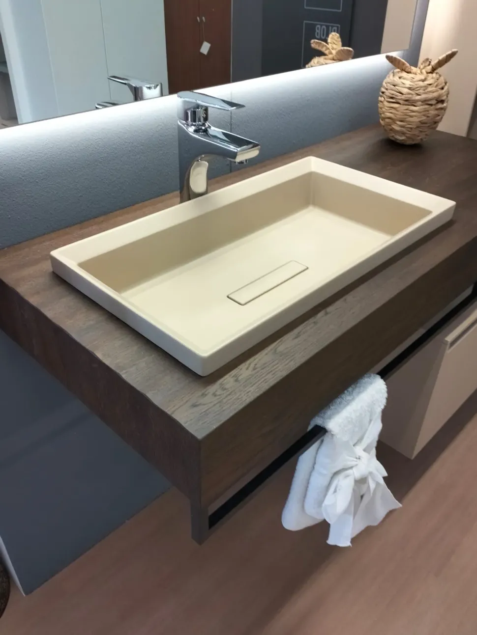 ARREDO BAGNO Ideagroup: mobile SCONTATO in OFFERTA OUTLET - 37%