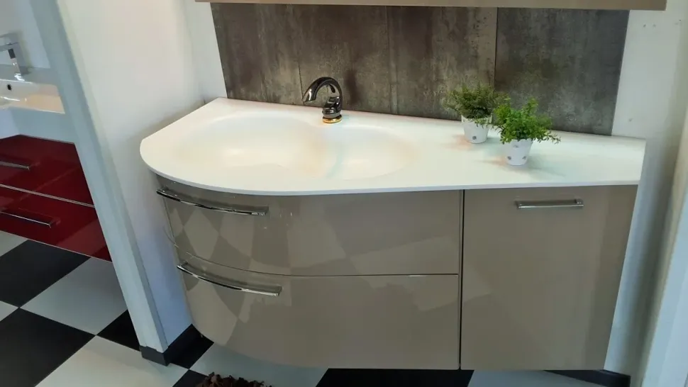 Bagno sospeso in laccato lucido a prezzo OUTLET