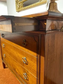 Camera Cantiero Gruppo letto cavenier-noce a prezzo ribassato in legno.