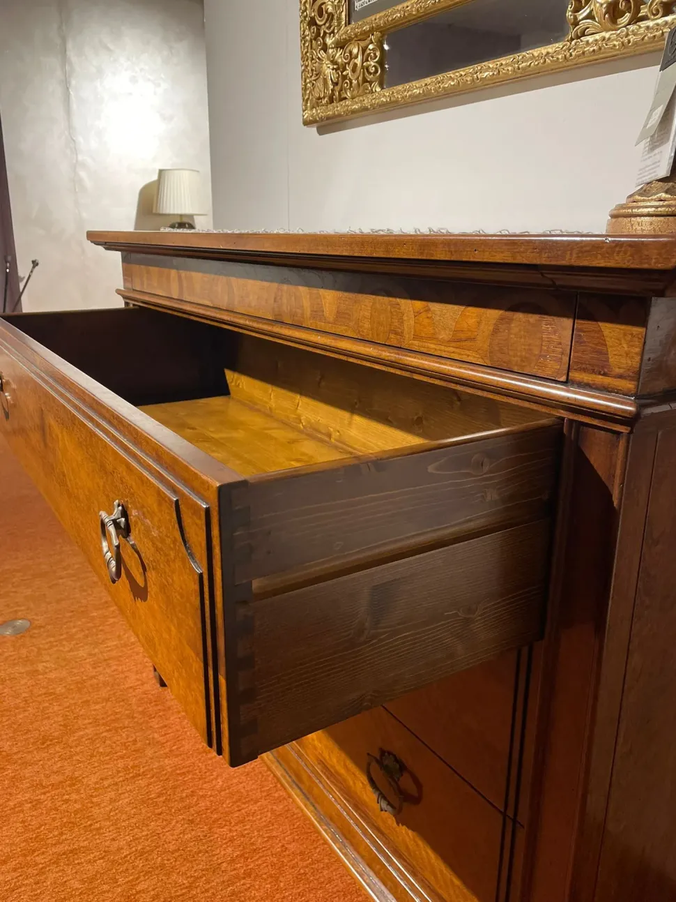 Camera Cantiero Gruppo letto cavenier-noce a prezzo ribassato in legno.