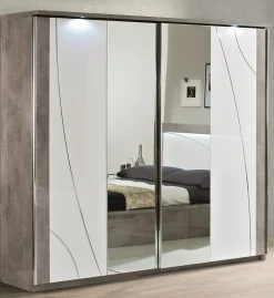 Camera completa Artigianale Modello milano a prezzo ribassato in laccato lucido