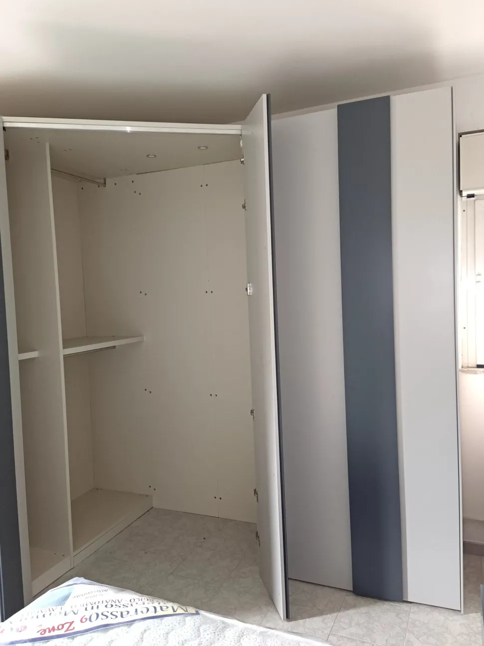 Camera da letto Angolo cabina Giessegi in laccato opaco a prezzo ribassato