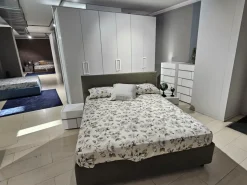 Camera da letto Armadio club e gruppo hashtag no letto Tomasella a prezzo ribassato