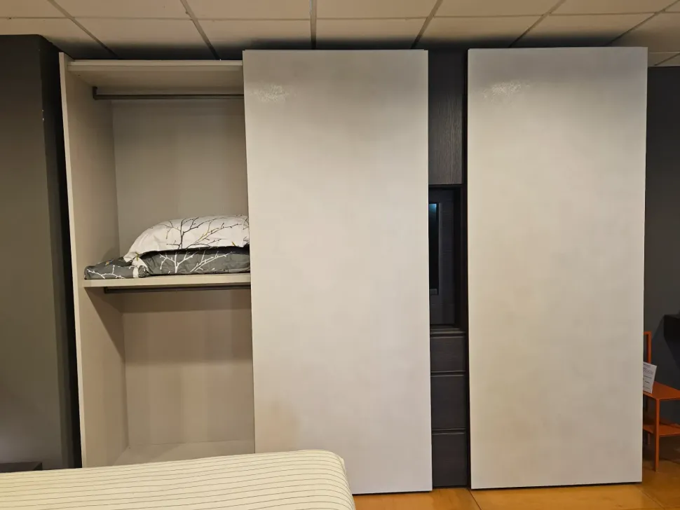 Camera da letto Camera tomasella con armadio scorrevole Tomasella a un prezzo conveniente