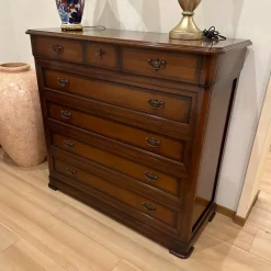 Camera da letto Gruerien Artigianale in legno in Offerta Outlet