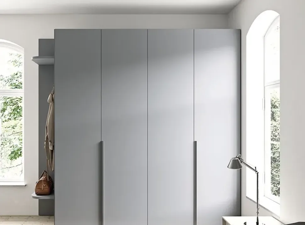 Camera da letto Letto + gruppo + armadio Novamobili in laccato opaco a prezzo scontato