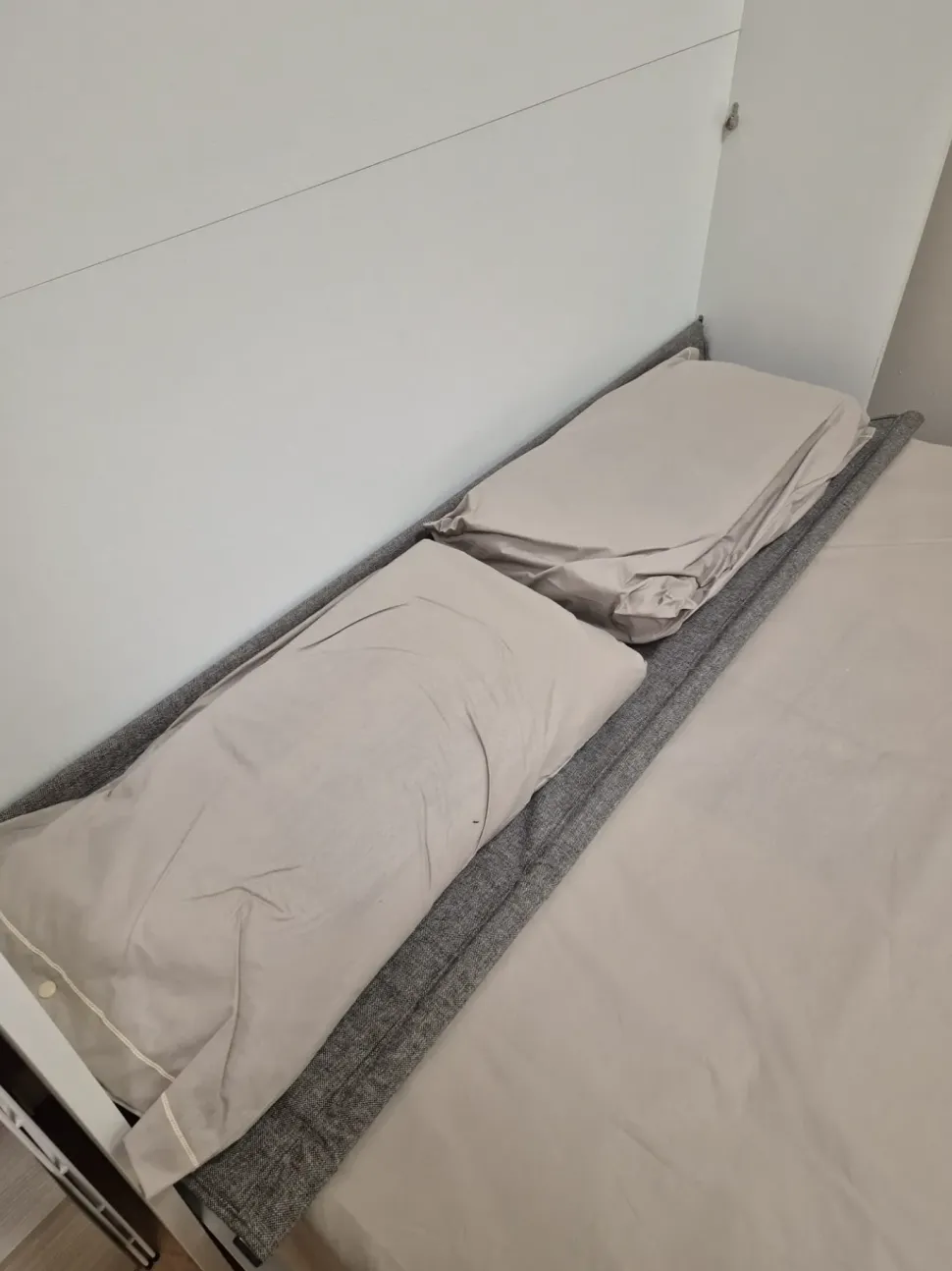 Camera da letto Letto a scomparsa Maconi in laminato in Offerta Outlet