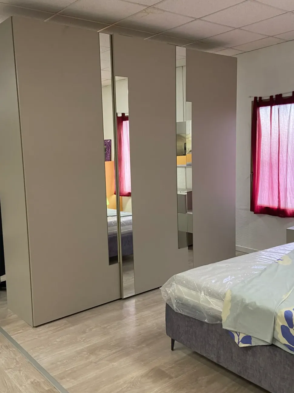 Camera da letto Light Orme in laminato a prezzo scontato