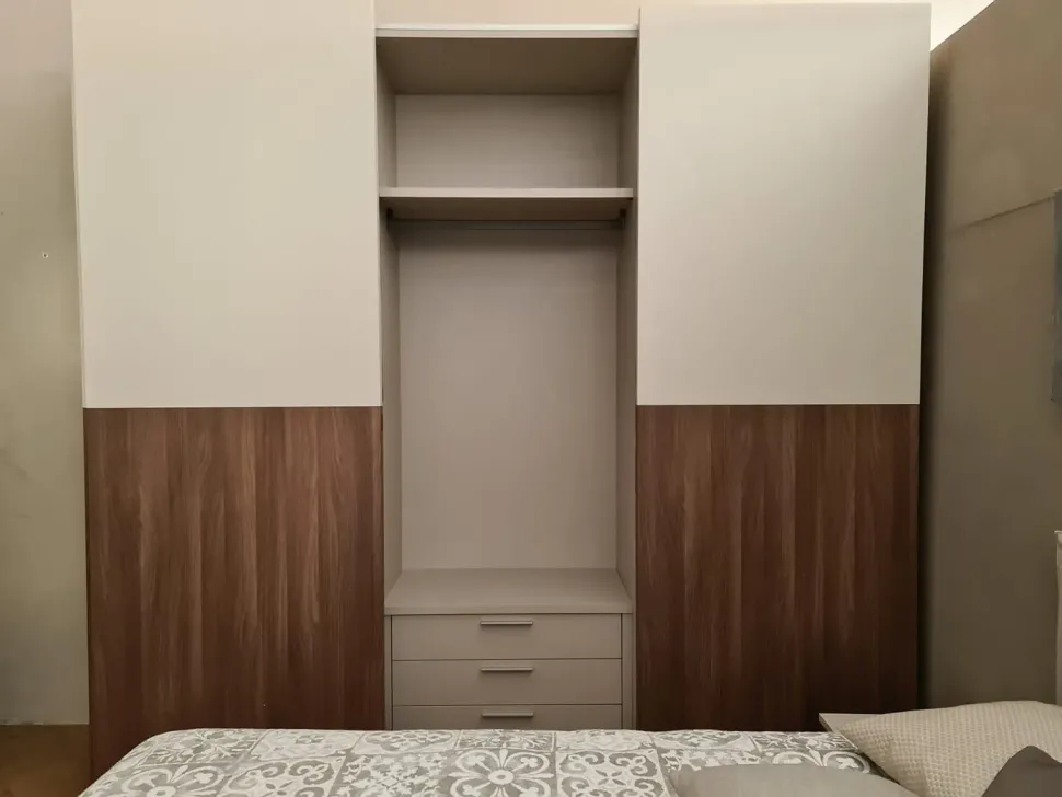 Camera da letto Linear Kico a prezzo ribassato