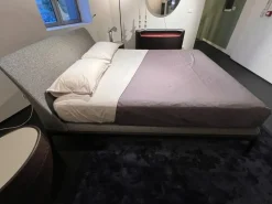 Camera da letto Poliform Kelly a prezzo scontato in legno