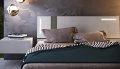 Camera da letto Split Spar in laminato a prezzo ribassato