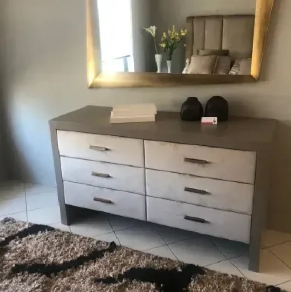 Camera da letto Stoccolma Collezione esclusiva in laccato opaco a prezzo scontato