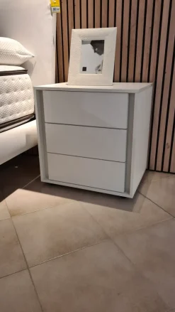 Camera da letto Tomasella Gruppo como' e comodini vip a prezzo ribassato in laminato