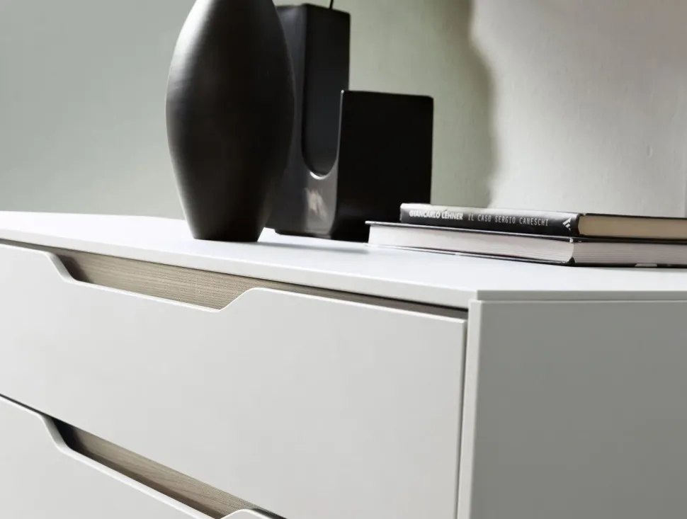 Camera da letto Unica S75 in laccato opaco a prezzo ribassato