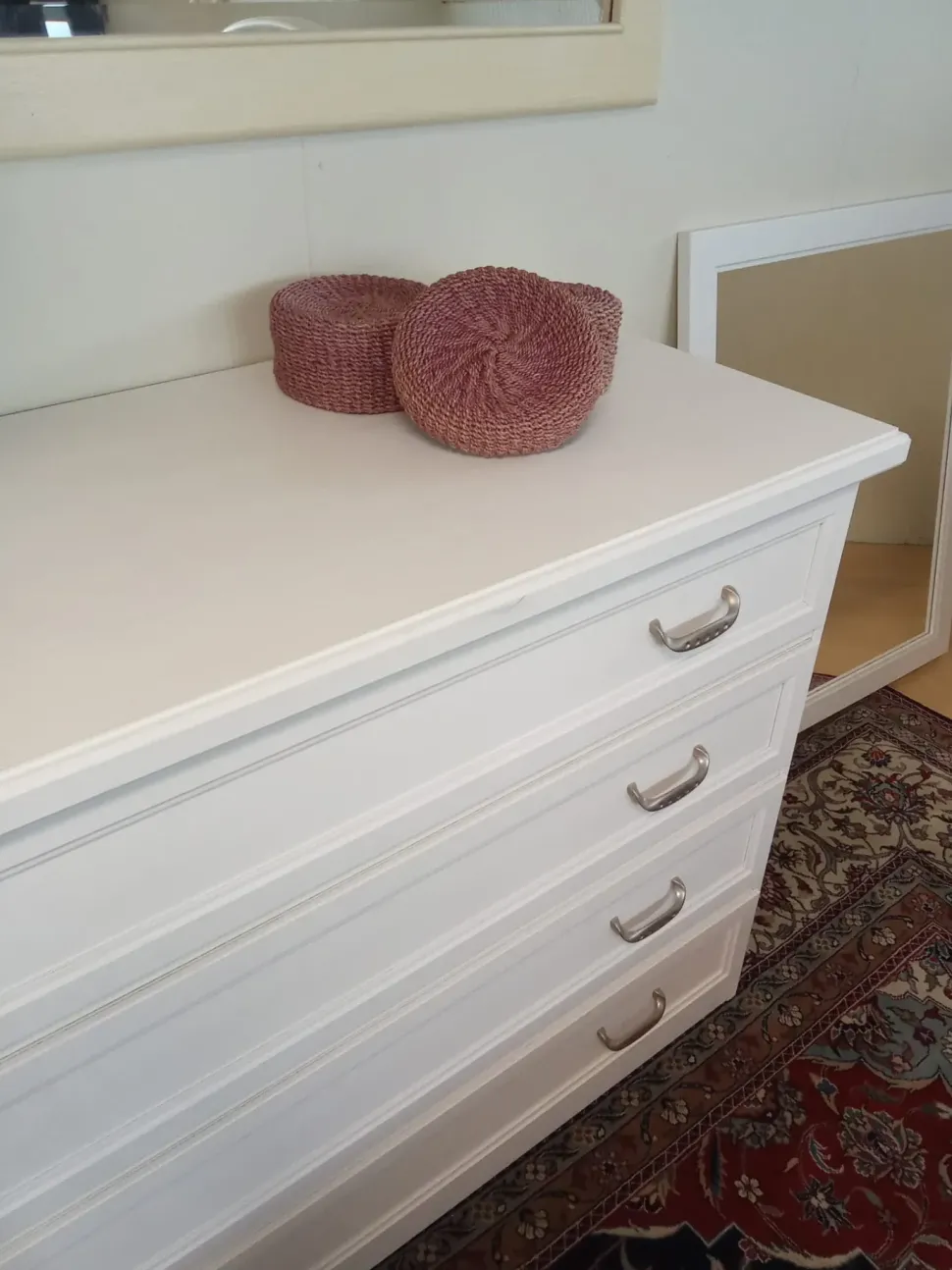 Camera da letto Villanova Jo notte a prezzo scontato in laminato