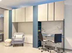 Cameretta Armadio a ponte con scrivania Colombini casa in laminato materico a prezzo scontato