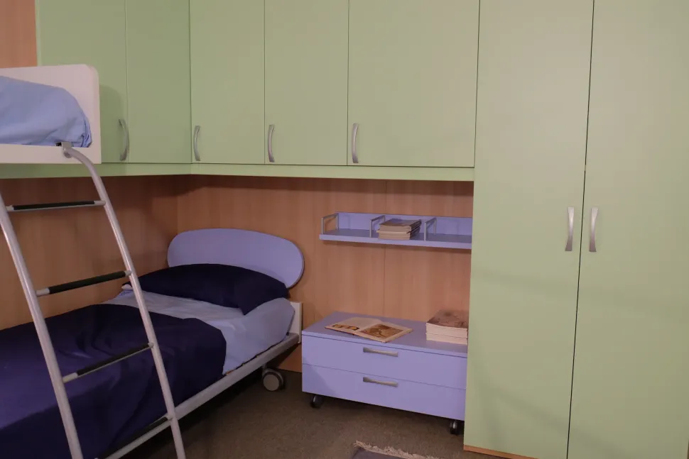 Cameretta Battistella Klowxl Letti a soppalco Laminato Opaco in Outlet al -66%