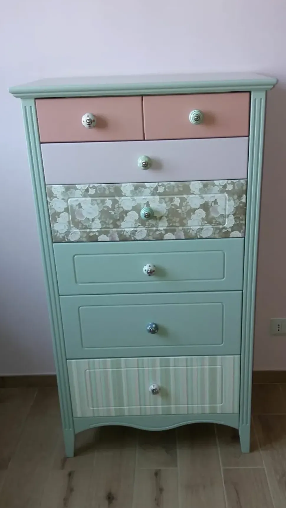 Cameretta Butterfly Callesella senza letto in offerta