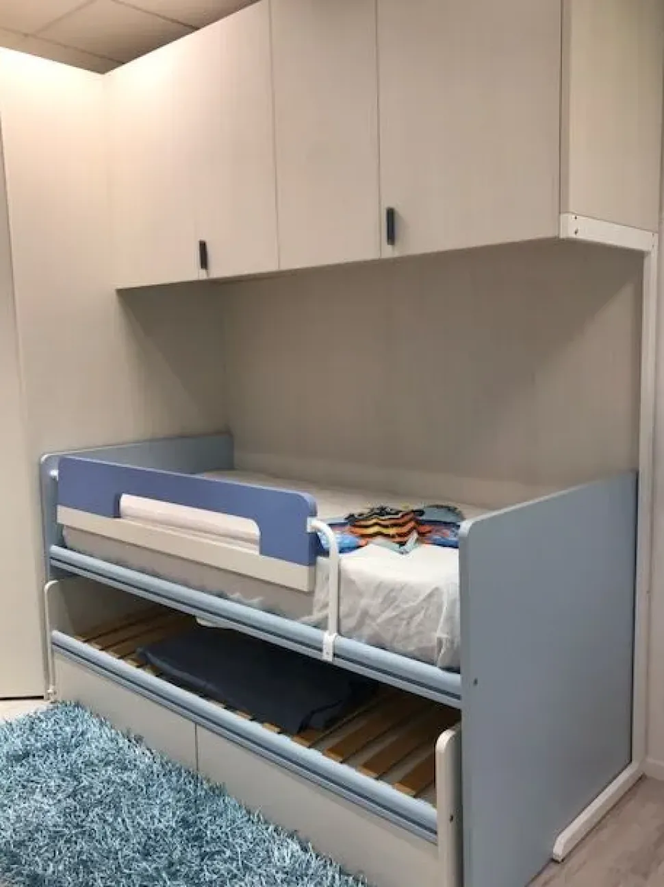 Cameretta Camera con cabina Mistral con letto a soppalco scorrevole scontata