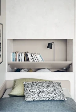 Cameretta Clever in OFFERTA OUTLET. Ante in vetro, design moderno.