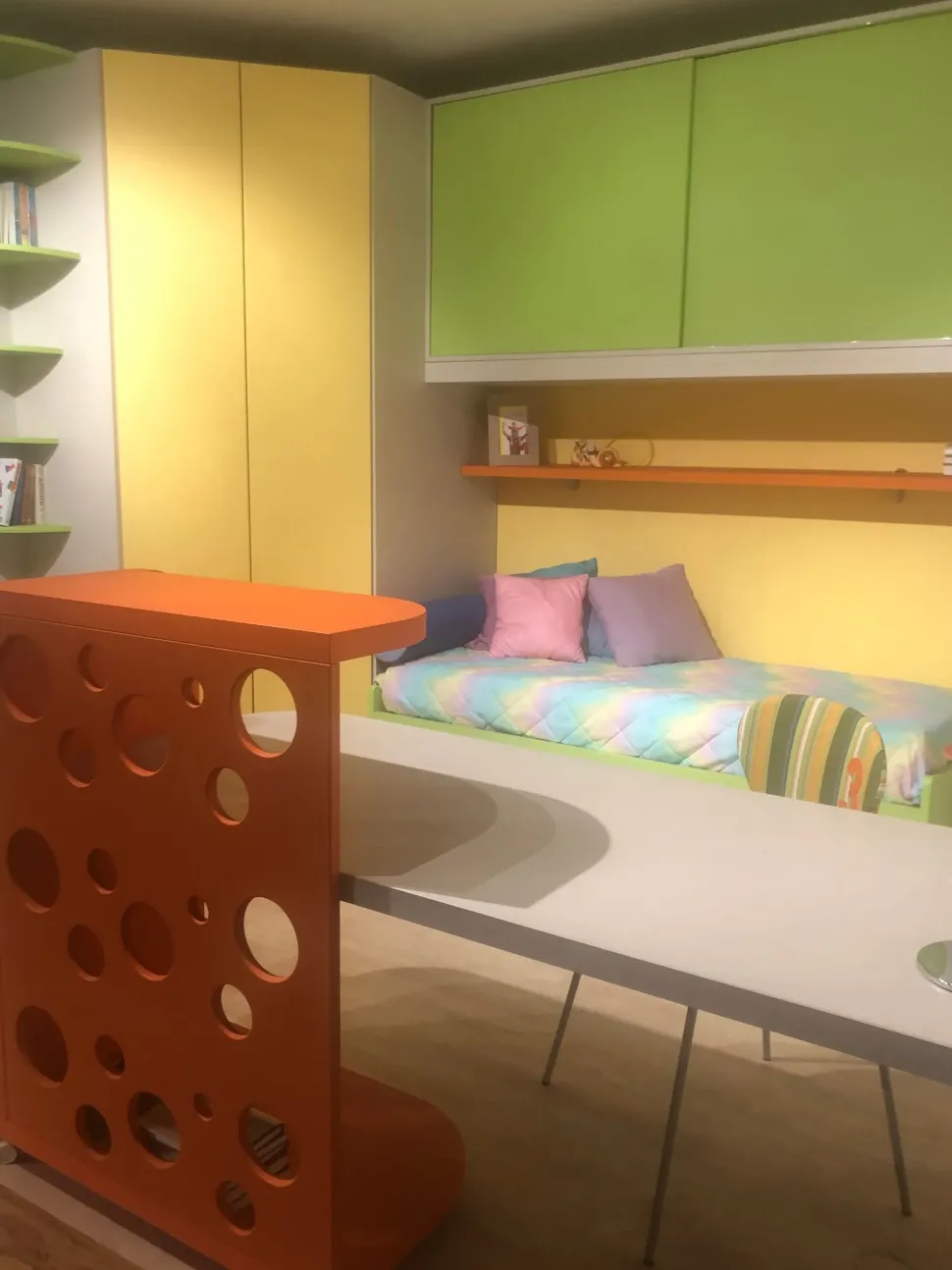 Cameretta Fly Mab con letto a terra scontata