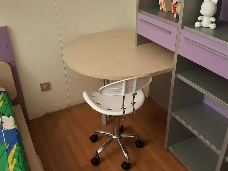 Cameretta Homes Nardi interni con letto a terra in Offerta Outlet