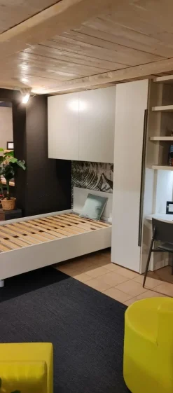 Cameretta in laminato materico Cameretta letto 1p 1/2 moretti compact Moretti compact scontata a PREZZI OUTLET