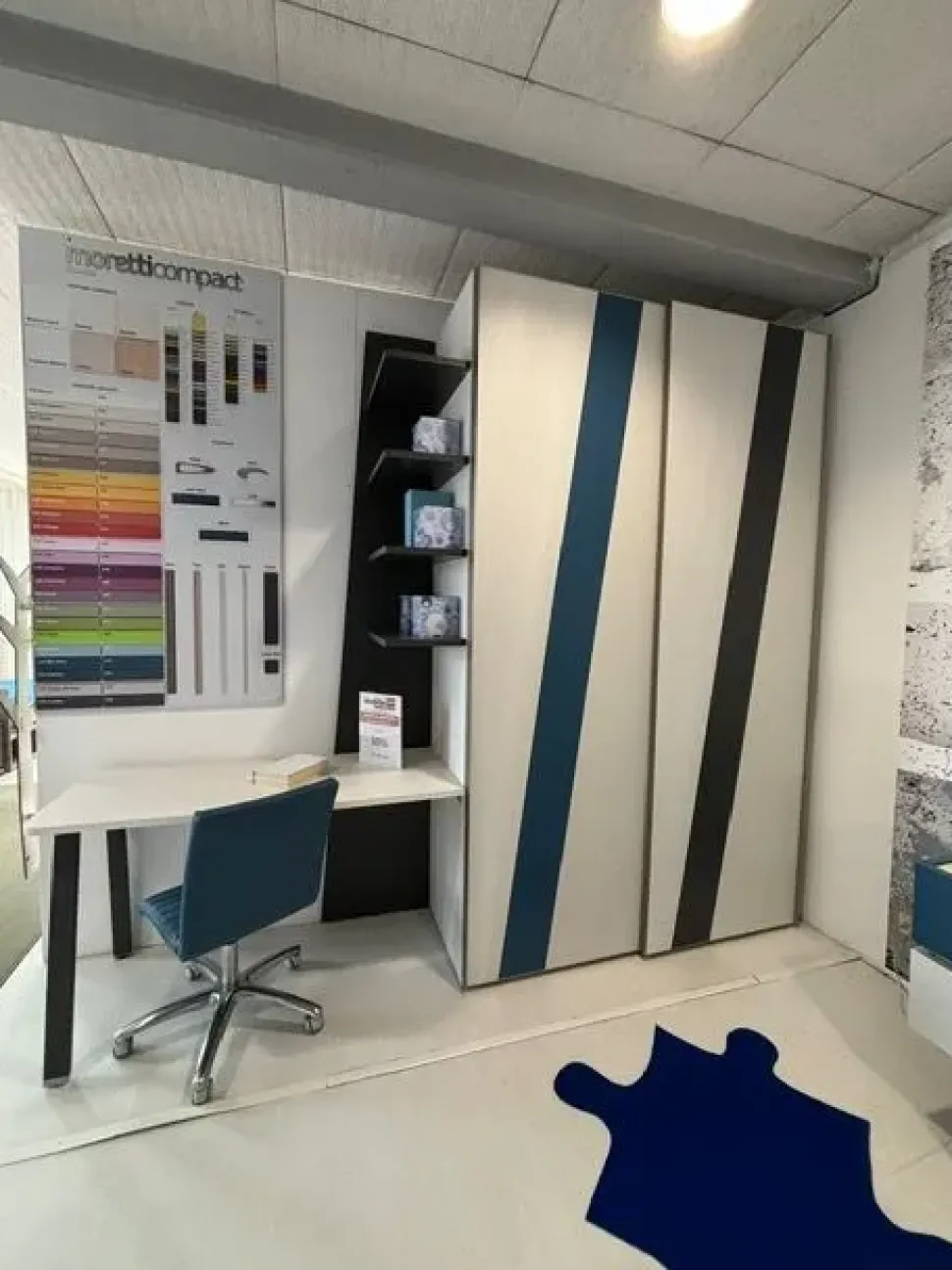 Cameretta in laminato materico Slider Moretti compact scontata a PREZZI OUTLET