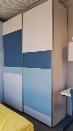 Cameretta in laminato opaco Cameretta moretti blu Moretti compact scontata a PREZZI OUTLET