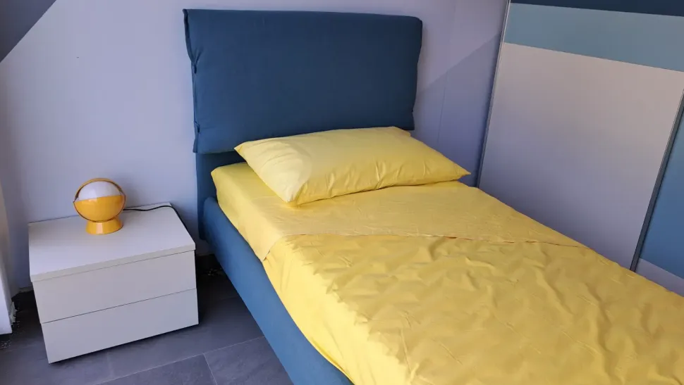 Cameretta in laminato opaco Cameretta moretti blu Moretti compact scontata a PREZZI OUTLET