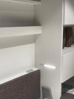 Cameretta Nobu con divano e letto matrimoniale Clever SCONTATA