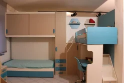 Cameretta Progetto cameretta Furlan con letto a ponte in offerta