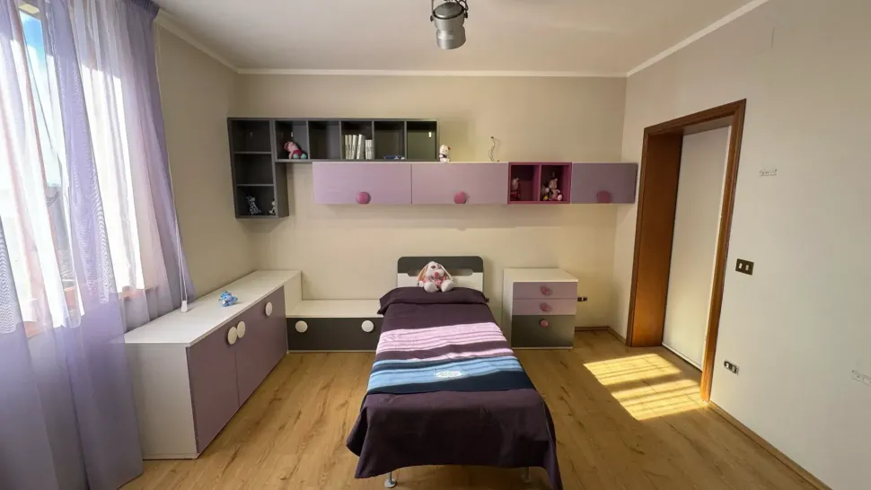 Cameretta Violetta, frassino bianco, antracite Furlan in laccato opaco a prezzo Outlet