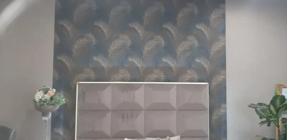 Carta da parati per camera da letto modello Felce scontata