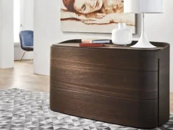 Cassettiera Babila di Sangiacomo in legno. Prezzo scontato. Curva e bella.