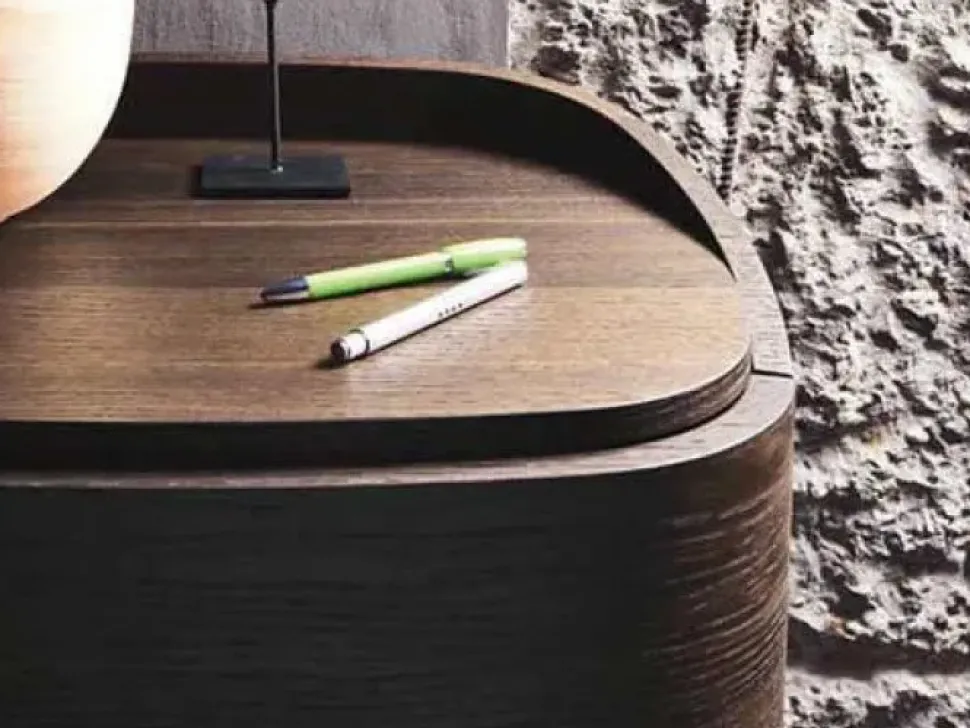 Cassettiera Babila di Sangiacomo in legno. Prezzo scontato. Curva e bella.