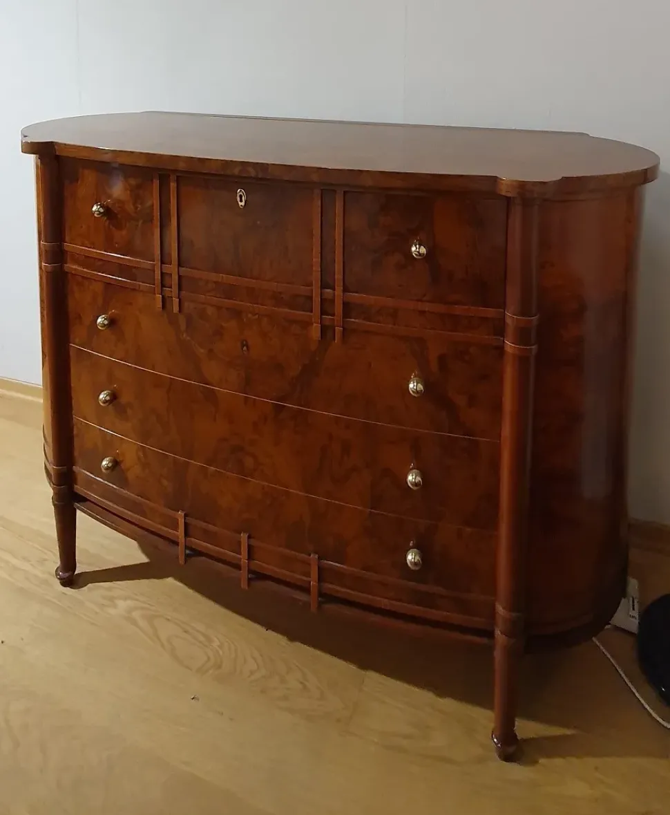 Cassettiera Classica modello Ovale in radica con ribalta a marchio Artigianale a prezzo scontato