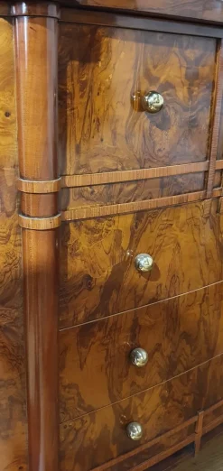 Cassettiera Classica modello Ovale in radica con ribalta a marchio Artigianale a prezzo scontato