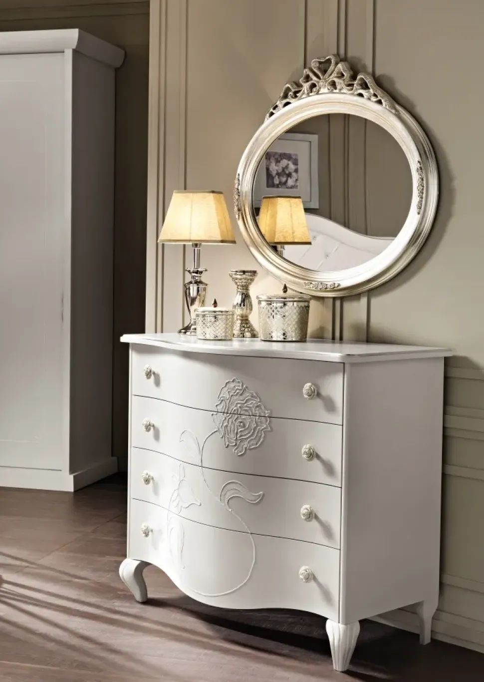 Cassettiera Contemporanea modello Modello brigitte a marchio Artigianale a prezzo scontato