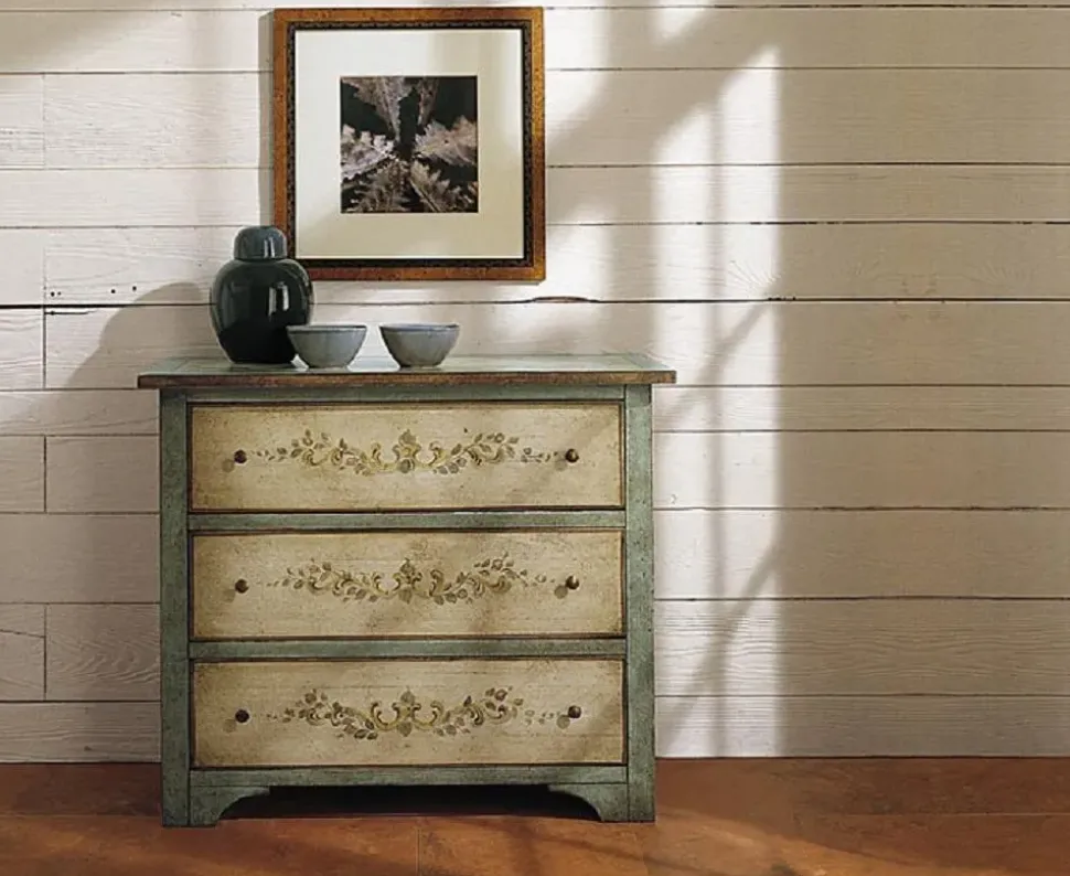 Cassettiera Country modello Comò laccato con decori stile 700 in promo-sconto del 50% a marchio Artigianale a prezzo Outlet