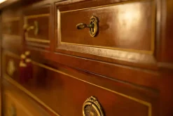 Cassettiera Gruppo in ciliegio massello Grande arredo in Legno in offerta