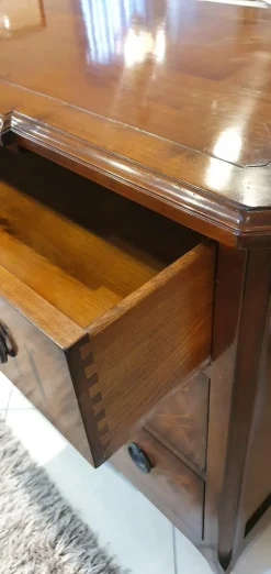 Cassettiera in Legno Cassettone con intarsi Artigianale a prezzo scontato