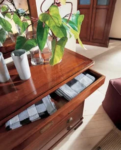 Cassettiera in Legno Modello quadrifogli Artigianale a prezzo Outlet