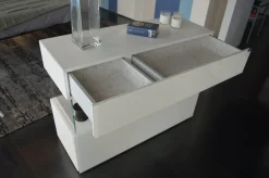 Cassettiera modello Air dresser in Legno Lago scontata