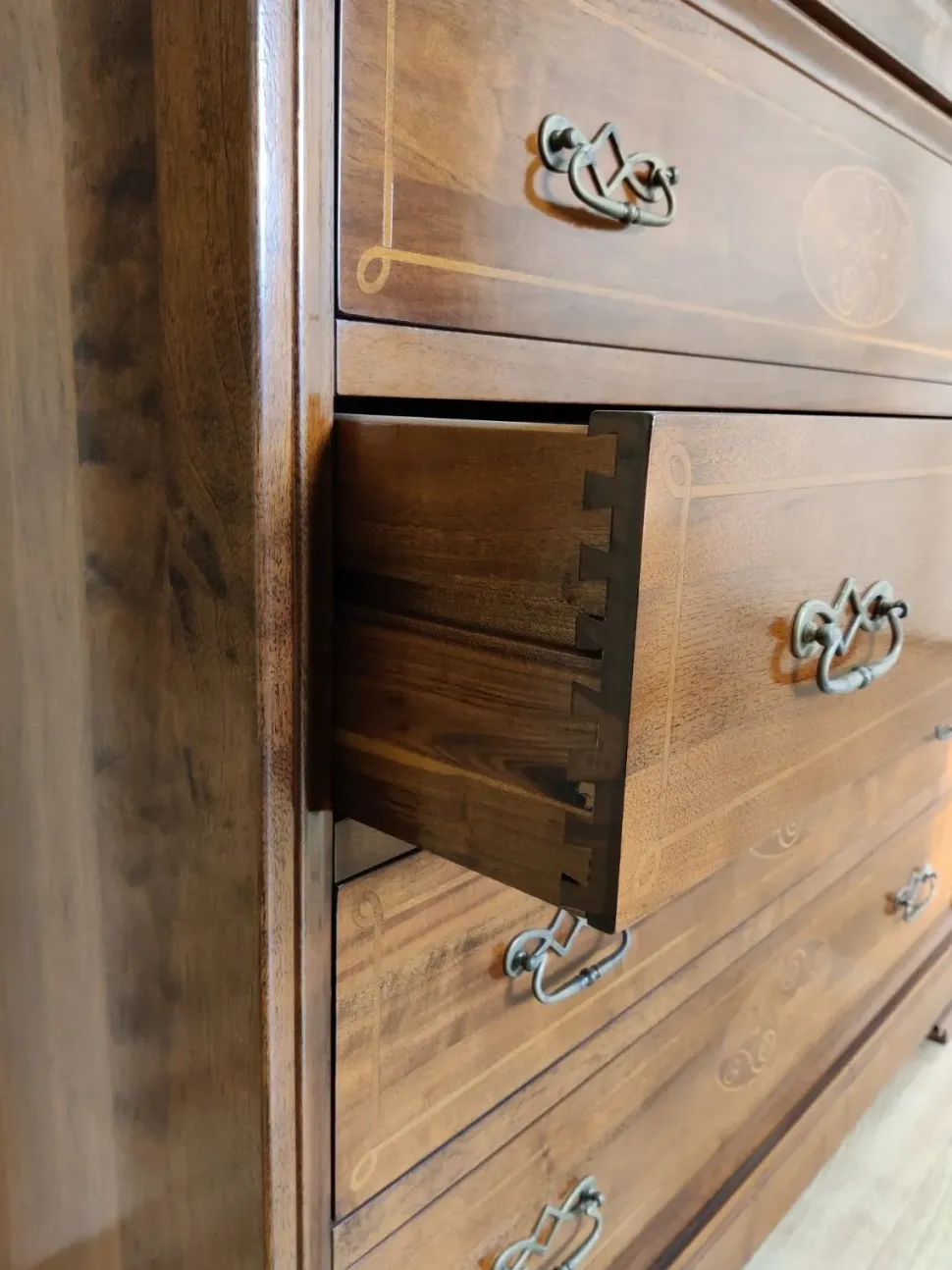 Cassettiera modello Carlo x in Legno Cantiero in offerta