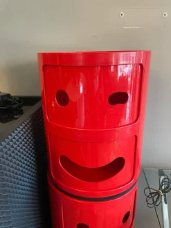 Cassettiera modello Componibile smile  in Laccato opaco Kartell in offerta