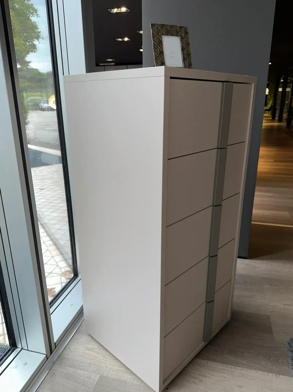 Cassettiera Moderna modello Dakar a marchio Gierre mobili a prezzo scontato