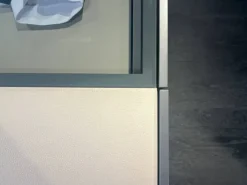 Cassettiera Set up  per una camera Design a marchio Poliform scontata